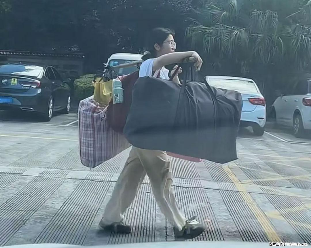 全网追的“扁担女孩”，找了一份暑假工，时薪12元 - 陇南生活资讯 - 陇南28生活网 ln.28life.com